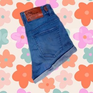 One Teaspoon Hartlets High Rise Twisted Cuff Hem Denim Jean Shorts | Sz 23